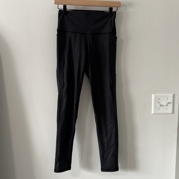 Senita Athletics Leggings - Picture 3 of 6